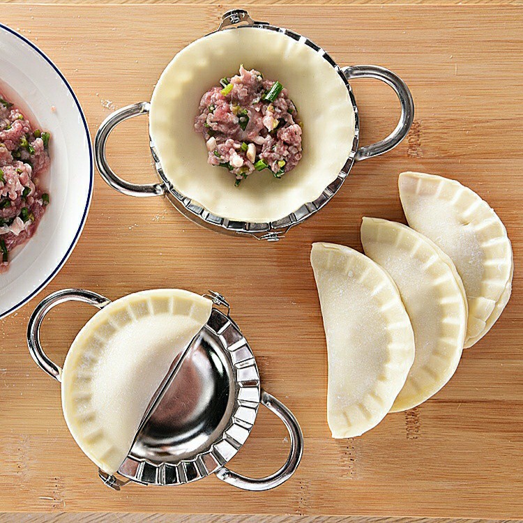 Nặn tạo hình nhân bánh xếp